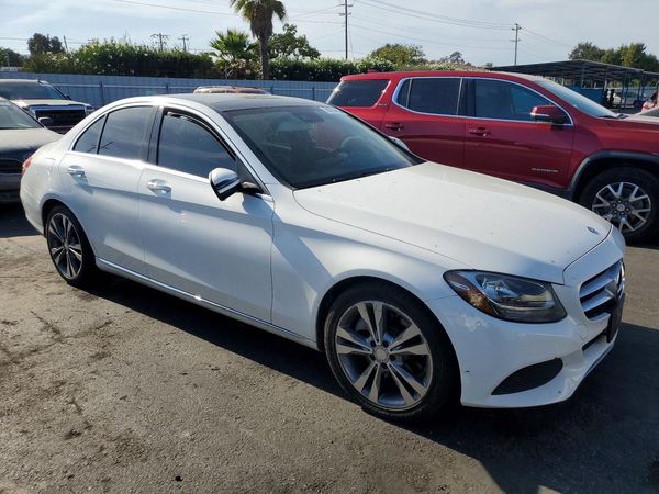 2016 MERCEDES-BENZ C C300 — Passenger 3/4