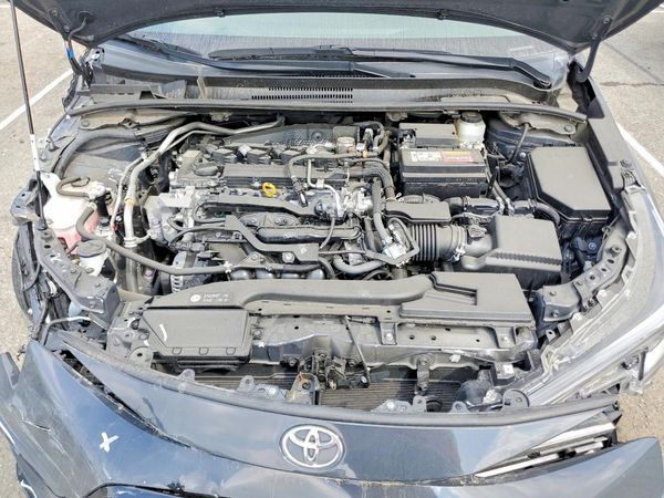 2024 TOYOTA COROLLA SE w/Premium Package — Engine bay