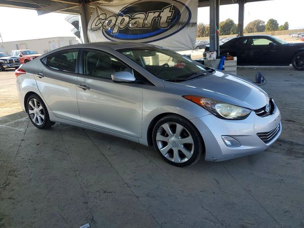 2012 HYUNDAI ELANTRA GLS(Middle grade) — Passenger 3/4