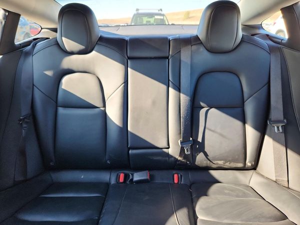 2021 TESLA MODEL 3 — SUVN
