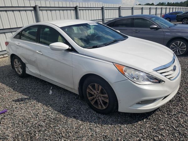 2013 HYUNDAI SONATA — Passenger 3/4