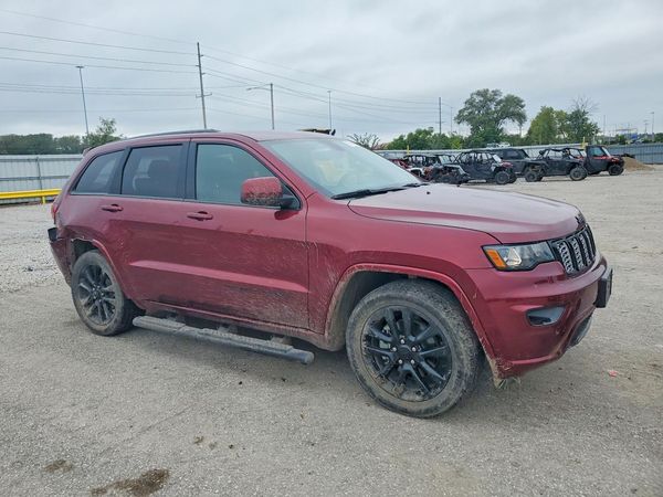 2018 JEEP GRAND CHEROKEE — Passenger 3/4
