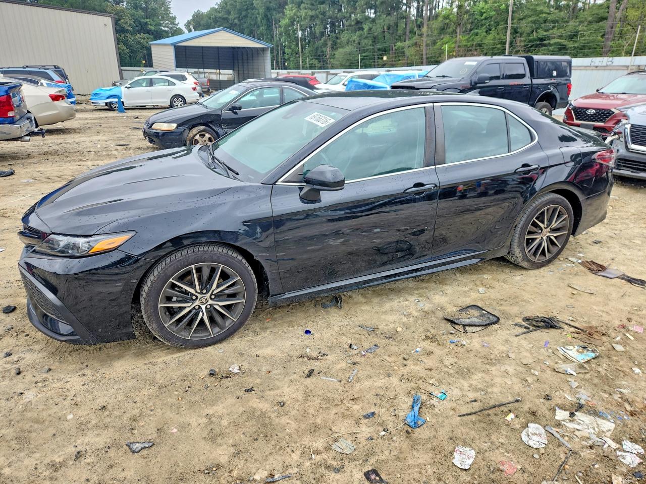 2021 TOYOTA CAMRY SE — Front 3/4