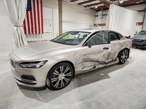 2024 VOLVO S90 — DSFA — Front 3/4