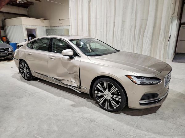 2024 VOLVO S90 — Passenger 3/4