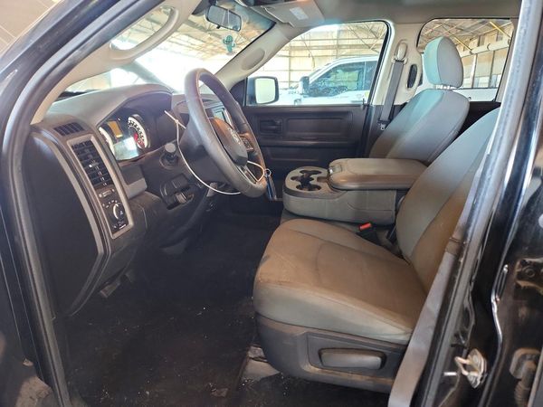 2019 RAM 1500 CLASSIC Tradesman, ST — DENT