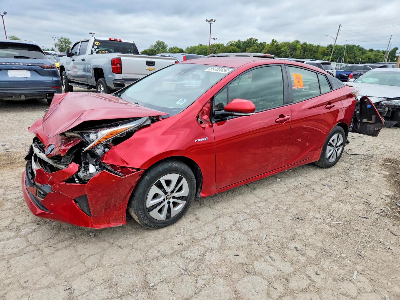 2018 TOYOTA PRIUS — Front 3/4