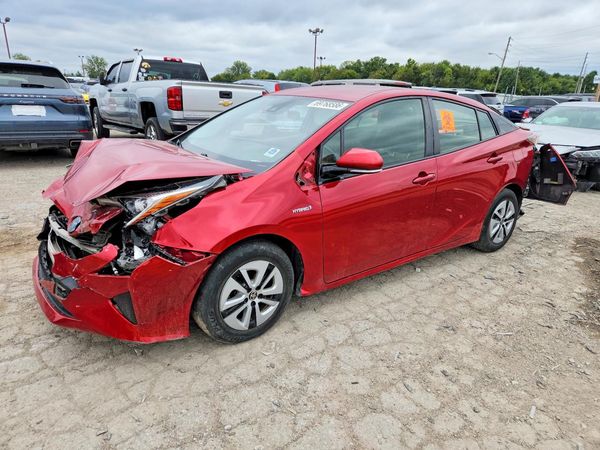 2018 TOYOTA PRIUS — Front 3/4