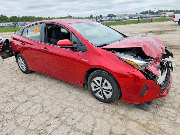 2018 TOYOTA PRIUS — Passenger 3/4