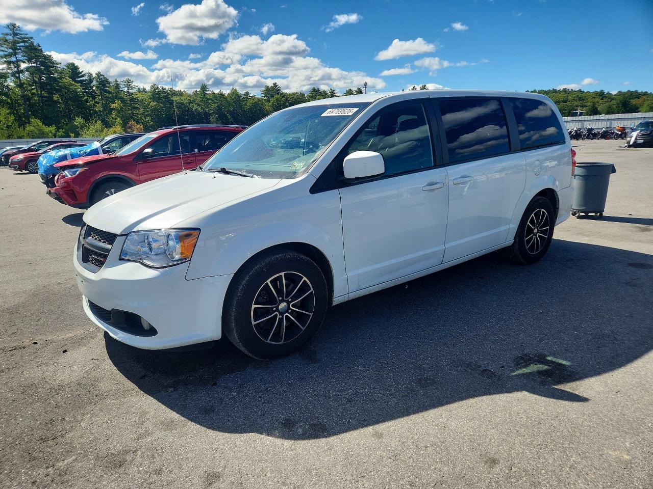 2019 DODGE GRAND CARAVAN GT — Front 3/4