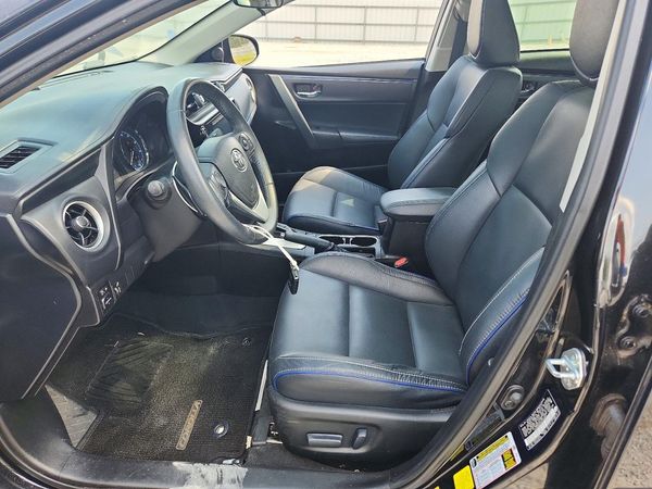 2017 TOYOTA COROLLA — DENT