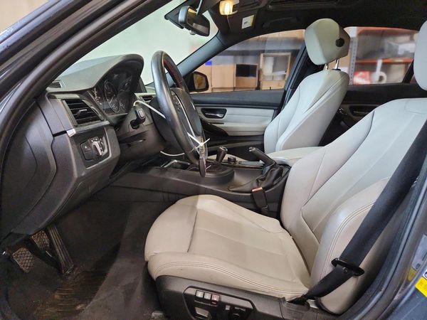 2013 BMW 328 SA — DENT