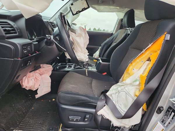 2018 TOYOTA 4RUNNER — DENT