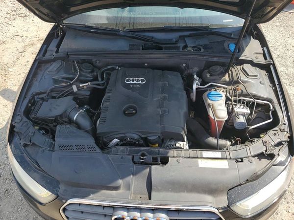 2013 AUDI A4 quattro Premium — Engine bay