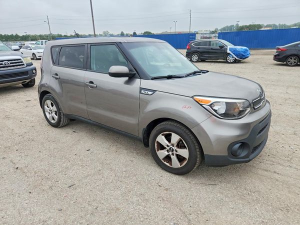 2017 KIA SOUL — Passenger 3/4