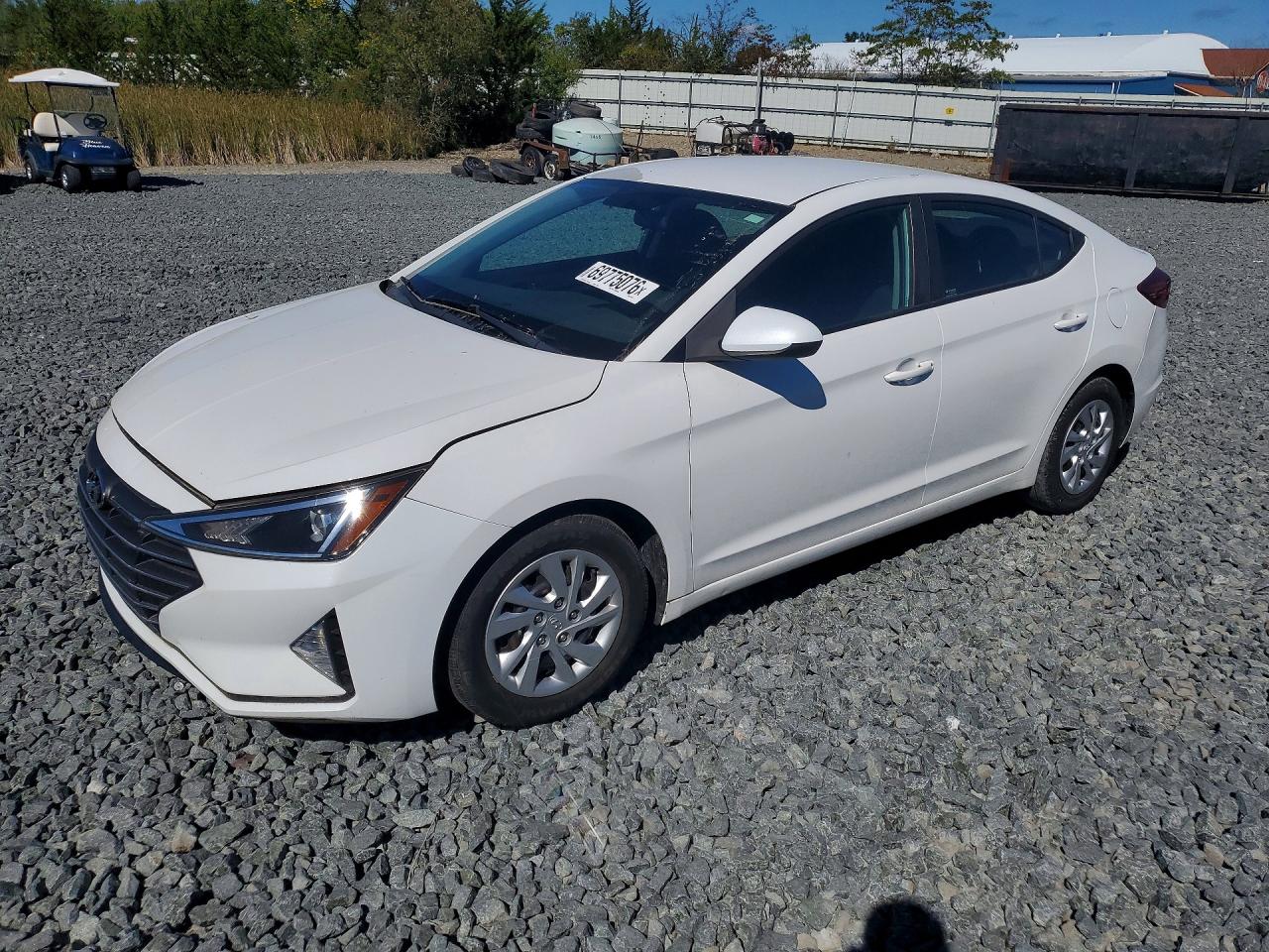 2019 HYUNDAI ELANTRA SE — Front 3/4
