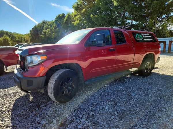 2020 TOYOTA TUNDRA SR5 Grade — Front 3/4