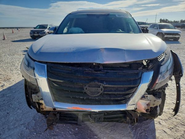 2022 NISSAN PATHFINDER SV — Engine bay