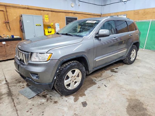 2012 JEEP CHEROKEE Laredo — Front 3/4