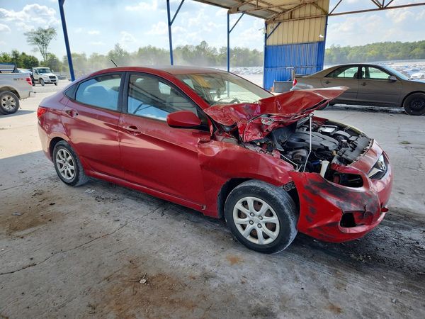 2012 HYUNDAI ACCENT — Passenger 3/4