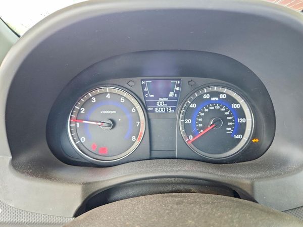 2012 HYUNDAI ACCENT — ODOM