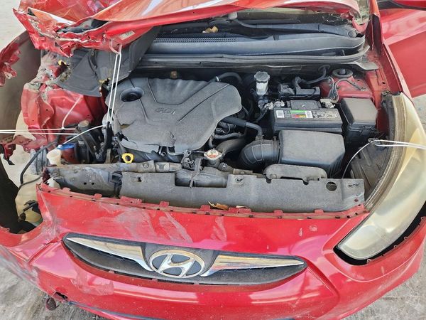 2012 HYUNDAI ACCENT — Engine bay