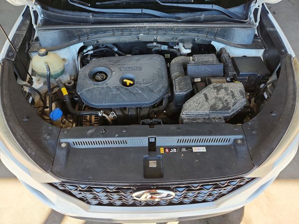 2019 HYUNDAI TUCSON — Engine bay