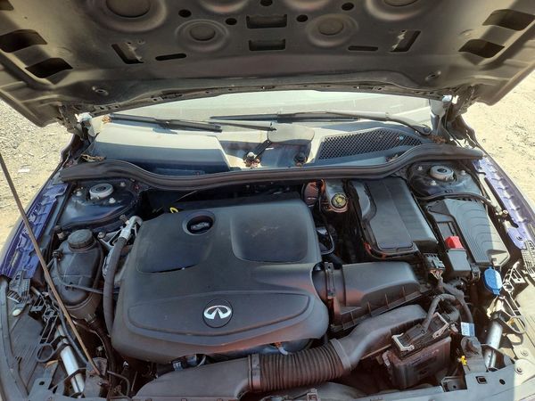 2017 INFINITI QX30 — Engine bay
