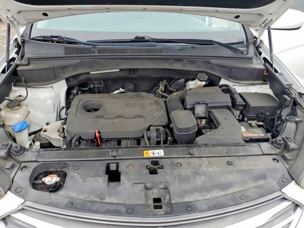 2018 HYUNDAI SANTA FE Sport Base — Engine bay