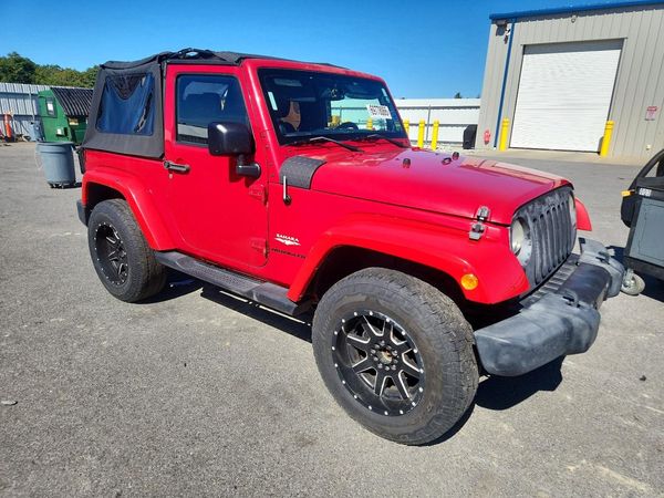 2014 JEEP WRANGLER Sahara — Passenger 3/4