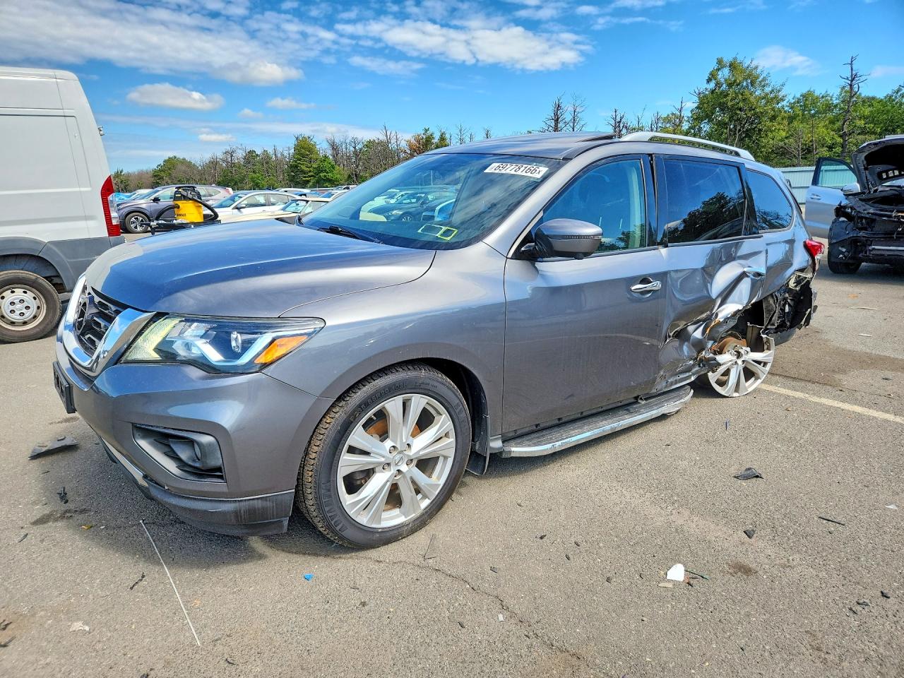 2018 NISSAN PATHFINDER — Front 3/4