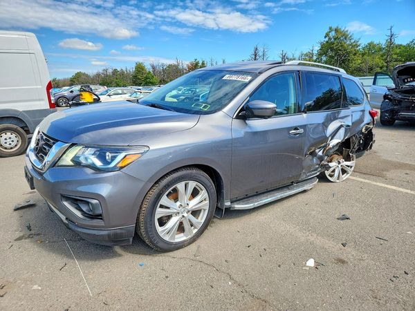 2018 NISSAN PATHFINDER — Front 3/4