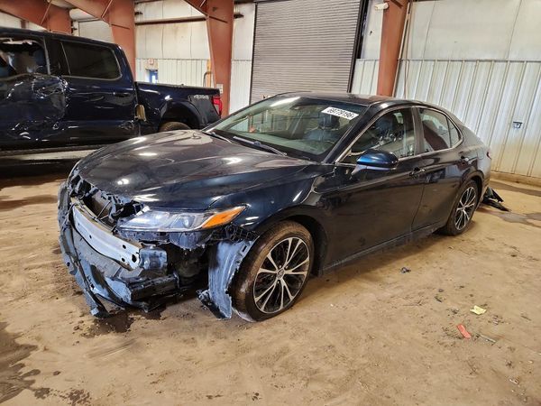 2019 TOYOTA CAMRY — DSFA — Front 3/4