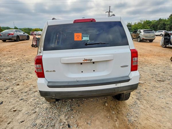 2015 JEEP PATRIOT Latitude — DIRR