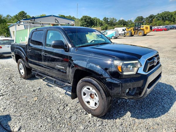 2015 TOYOTA TACOMA Delux Grade — Passenger 3/4
