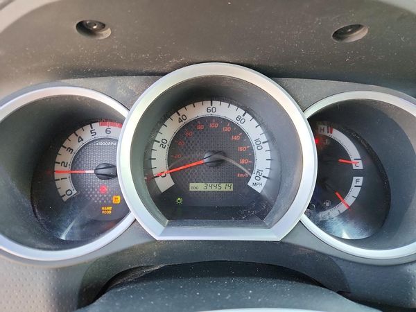 2015 TOYOTA TACOMA Delux Grade — ODOM