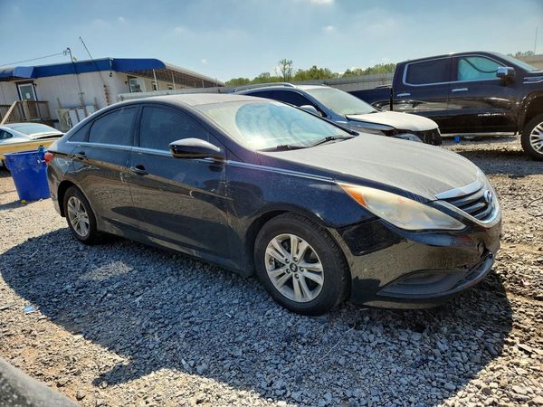 2014 HYUNDAI SONATA GLS/ GLS Popular — Passenger 3/4