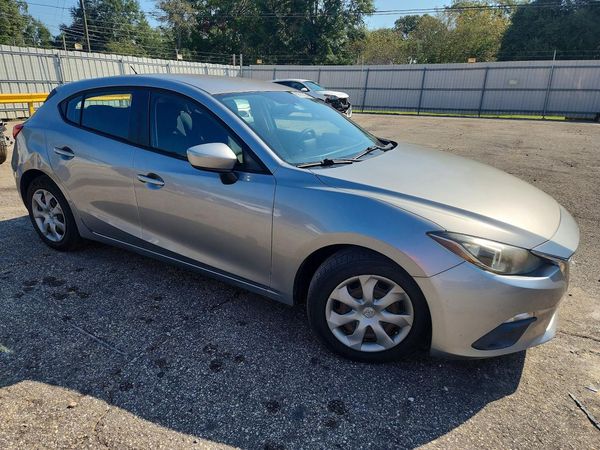 2016 MAZDA 3 SV/Base — Passenger 3/4