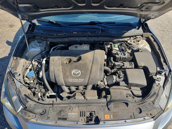 2016 MAZDA 3 SV/Base — Engine bay