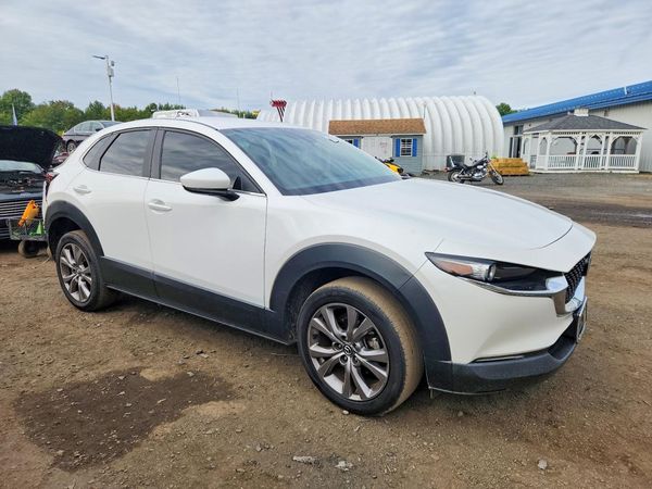 2020 MAZDA CX-30 Preferred Pkg — Passenger 3/4