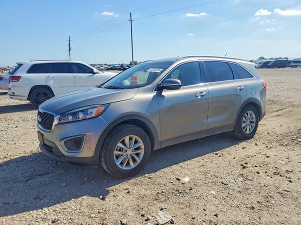 2016 KIA SORENTO — Front 3/4