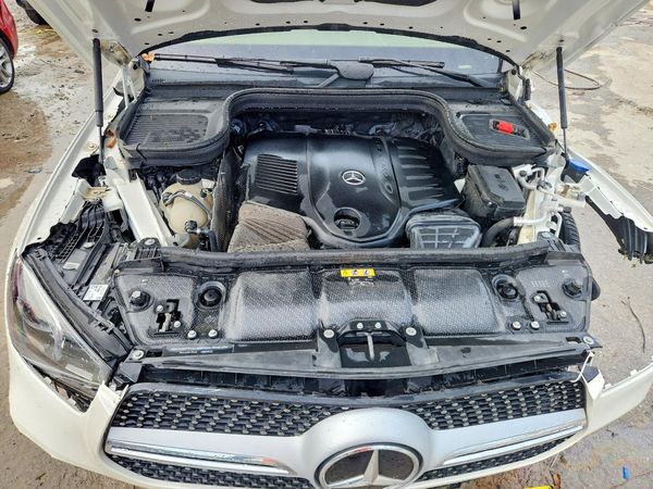 2020 MERCEDES-BENZ GLE-CLASS GLE450-4M — Engine bay