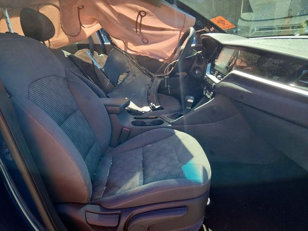 2020 KIA NIRO LX, LXS — DENT