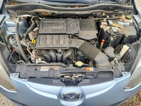 2013 MAZDA MAZDA2 Sport/GX — Engine bay