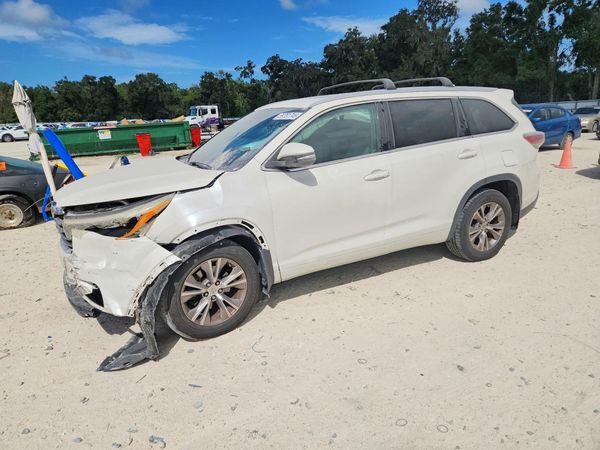 2015 TOYOTA HIGHLANDER — DSFA — Front 3/4
