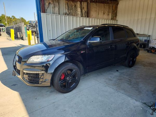 2015 AUDI Q7 — DSFA — Front 3/4