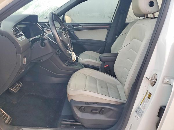 2018 VOLKSWAGEN TIGUAN SEL Premium — DENT