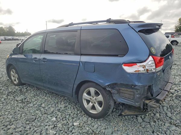2014 TOYOTA SIENNA — DSRA