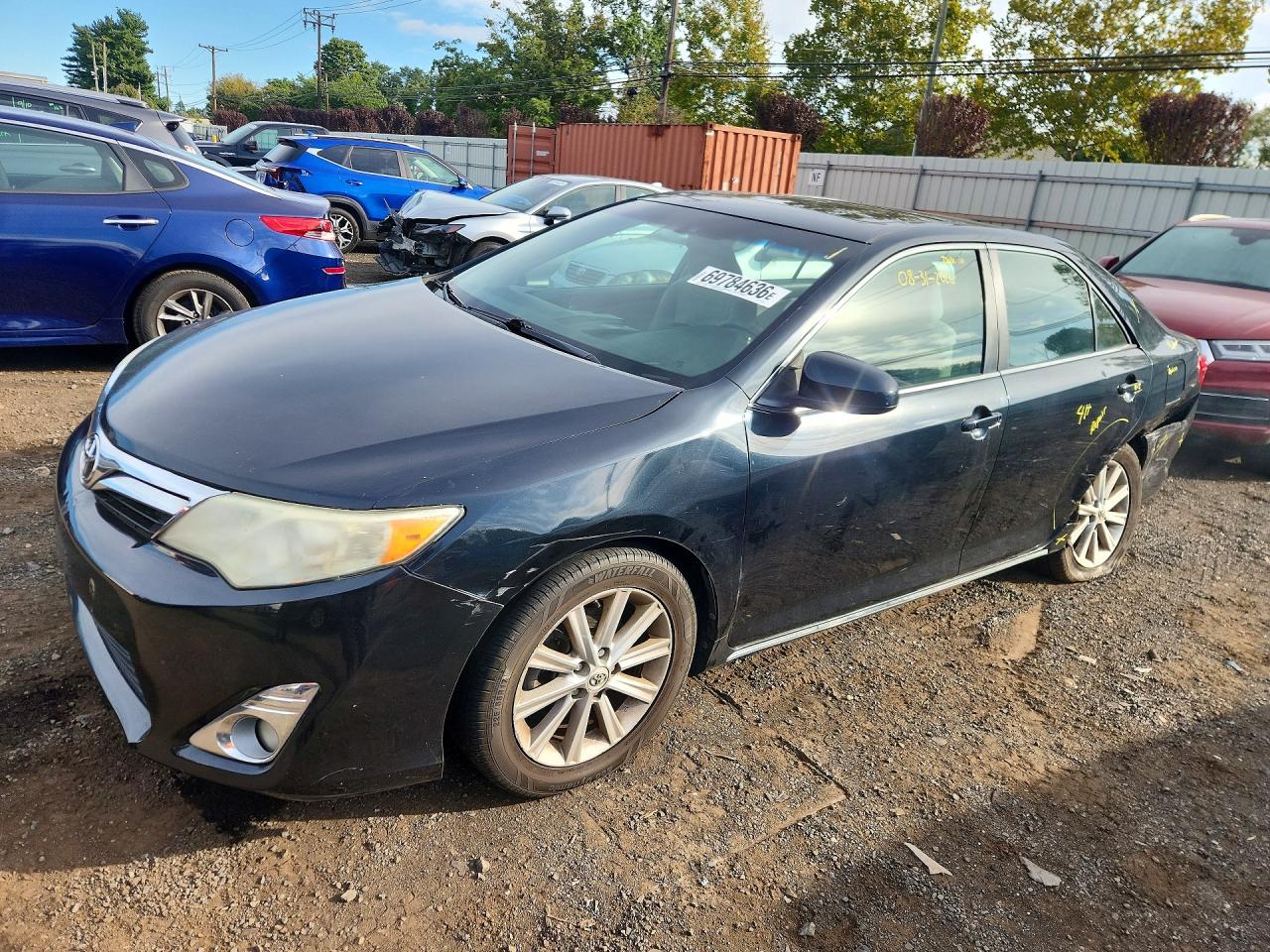 2012 TOYOTA CAMRY — Front 3/4
