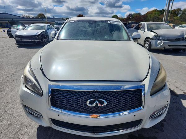 2017 INFINITI Q70L — DIRF